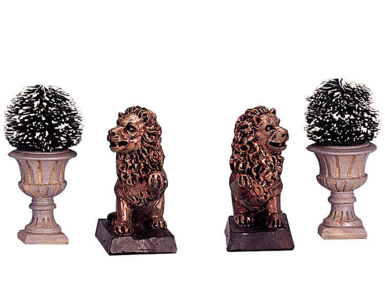 Lion Statue & Decorative Vase