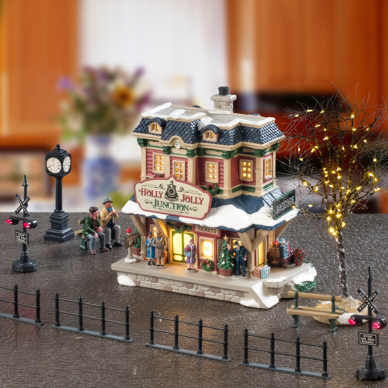 Holly Jolly Junction Set – Lemax Collection