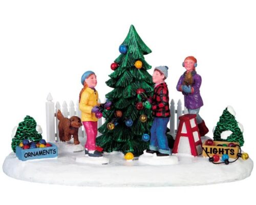 Decorating Front Yard Tree